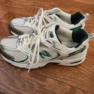 New Balance 530 Women's 8.5 Men's 6 Like New